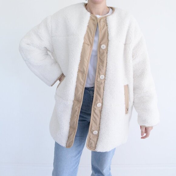 Levi's Marlowe Oversized Cream & Tan Reversible Sherpa Quilted Jacket  XS - Picture 2 of 14